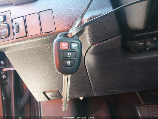 2017 TOYOTA COROLLA LE 11