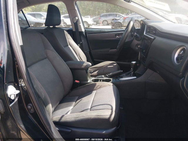 2017 TOYOTA COROLLA LE 5