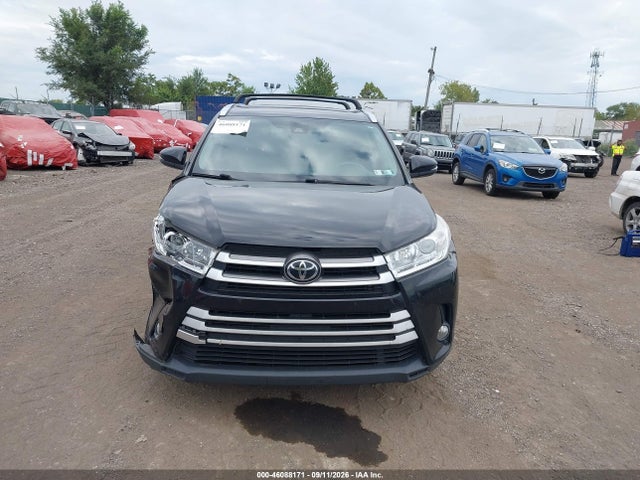 2019 TOYOTA HIGHLANDER XLE 12