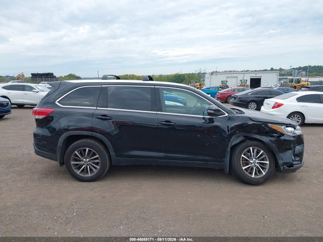 2019 TOYOTA HIGHLANDER XLE 13