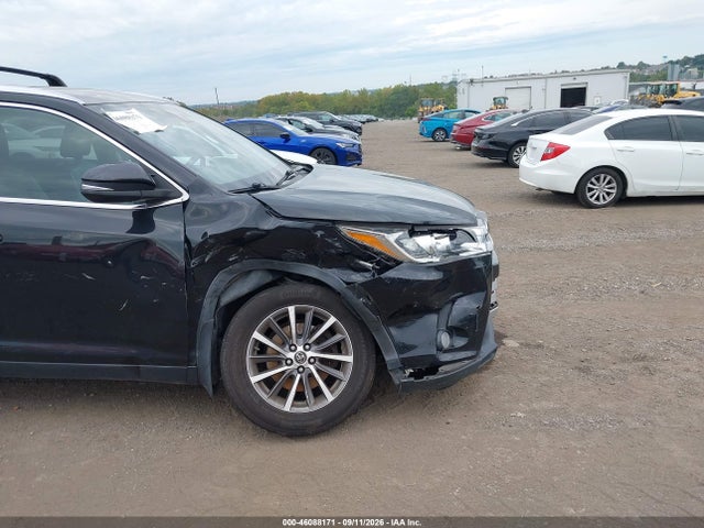 2019 TOYOTA HIGHLANDER XLE 6