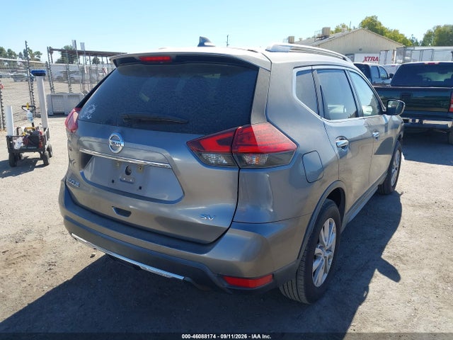 2017 NISSAN ROGUE SV 4