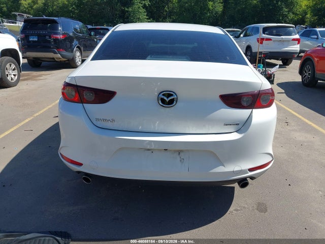 2021 MAZDA MAZDA3 SELECT 17