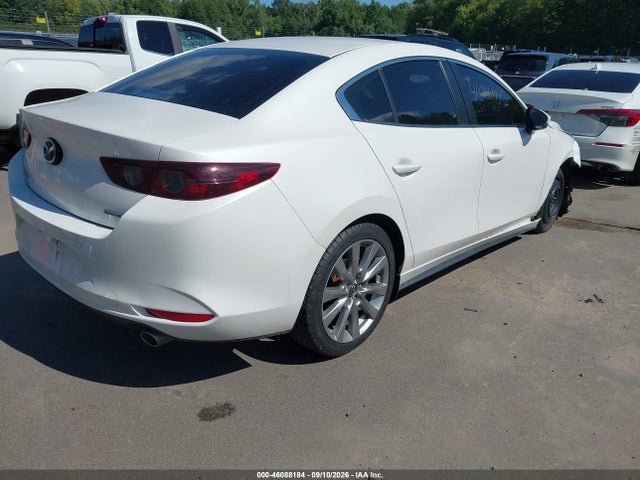 2021 MAZDA MAZDA3 SELECT 4