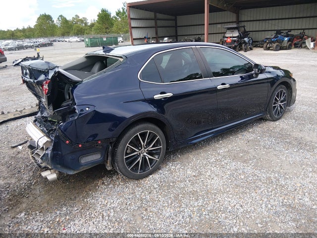 2021 TOYOTA CAMRY SE 4