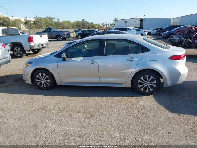 2022 TOYOTA COROLLA HYBRID LE 17
