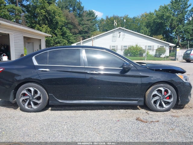 2017 HONDA ACCORD EX 14