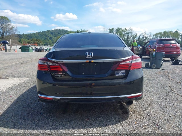 2017 HONDA ACCORD EX 17