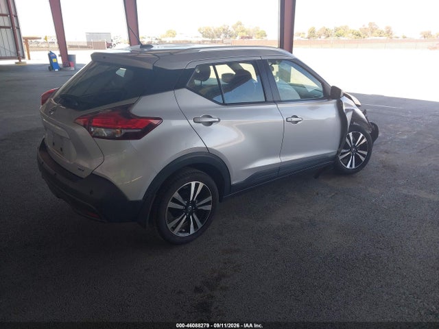 2020 NISSAN KICKS SV XTRONIC CVT 4