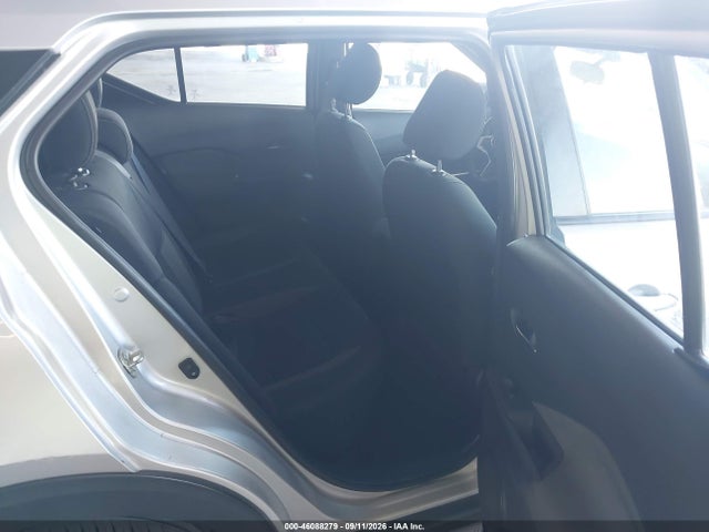 2020 NISSAN KICKS SV XTRONIC CVT 8