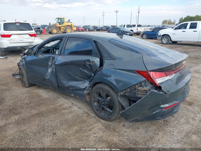 2023 HYUNDAI ELANTRA SEL 3