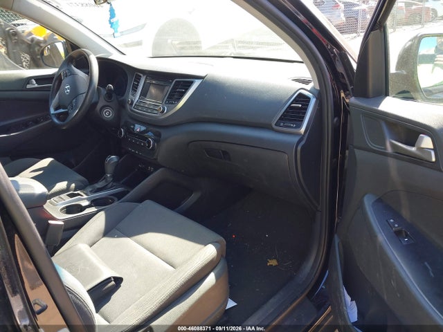 2018 HYUNDAI TUCSON SE 5