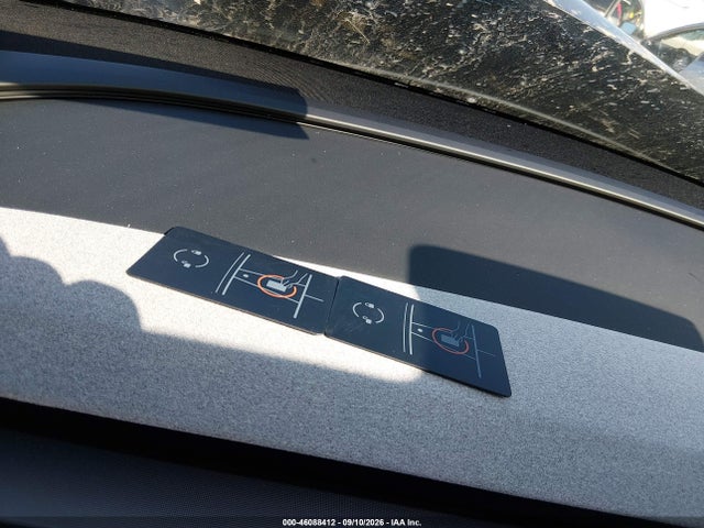 2026 TESLA MODEL Y ALL-WHEEL DRIVE/LONG RANGE LAUNCH SERIES/PREMIUM ALL-WHEEL DRIVE 10