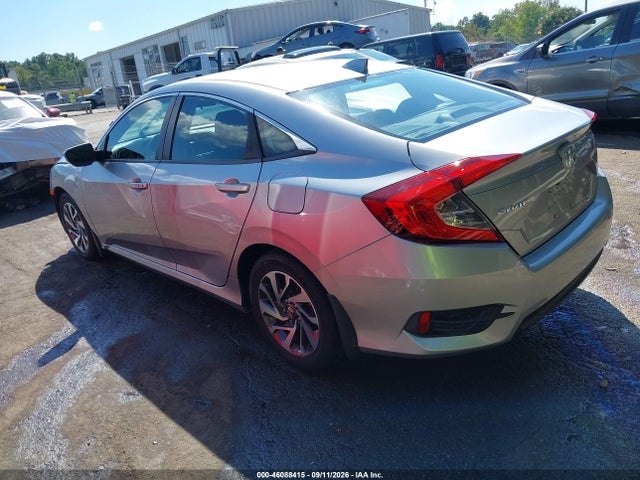 2017 HONDA CIVIC EX 3