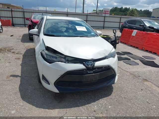 2019 TOYOTA COROLLA XLE 12