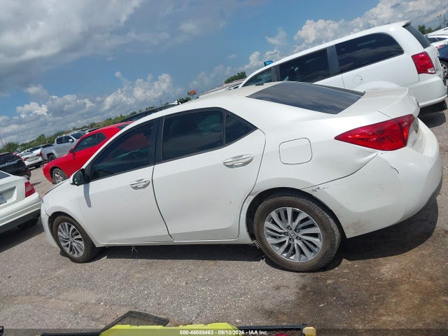 2019 TOYOTA COROLLA XLE 14