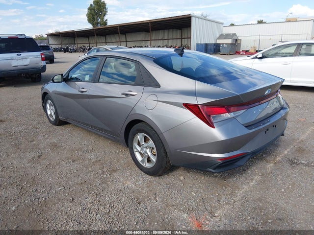 2023 HYUNDAI ELANTRA SE 3