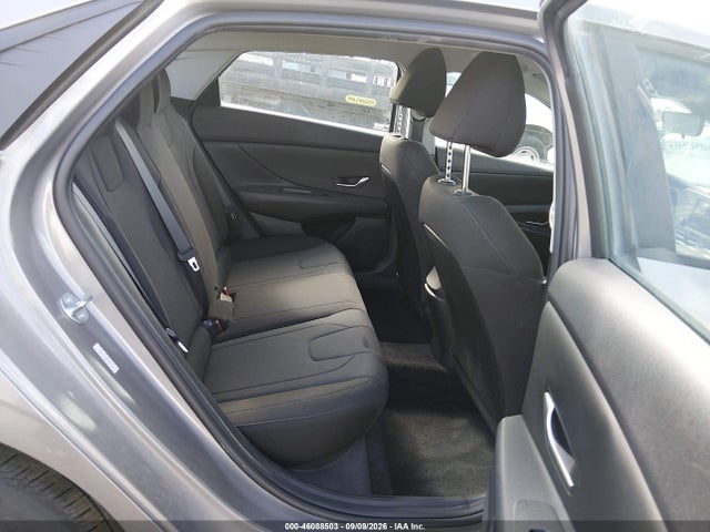 2023 HYUNDAI ELANTRA SE 8