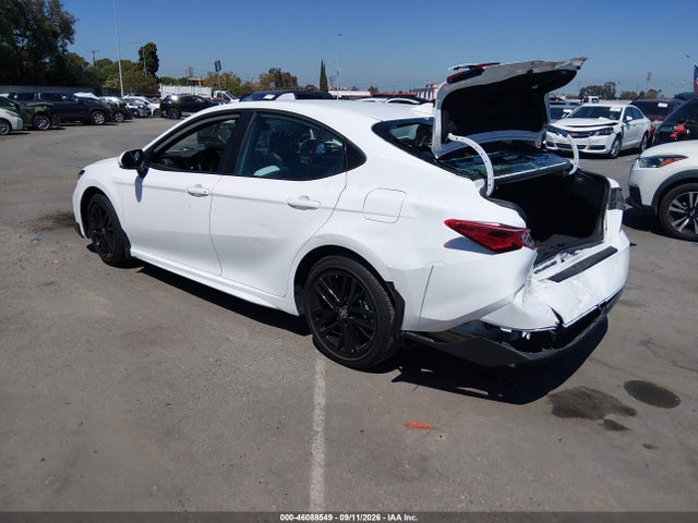 2025 TOYOTA CAMRY SE 3