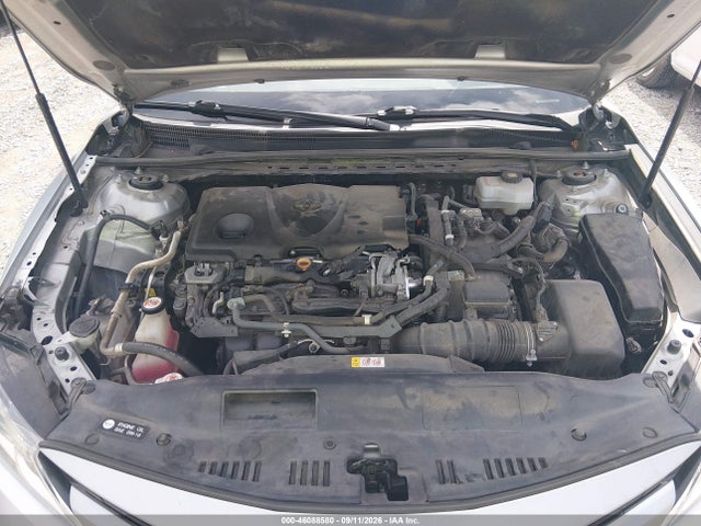 2019 TOYOTA CAMRY HYBRID LE 10