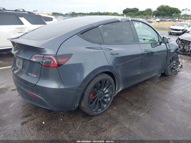 2022 TESLA MODEL Y PERFORMANCE DUAL MOTOR ALL-WHEEL DRIVE 4