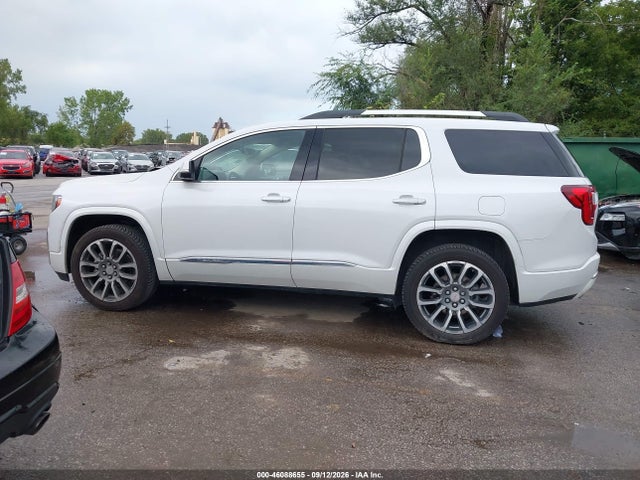 2022 GMC ACADIA AWD DENALI 14