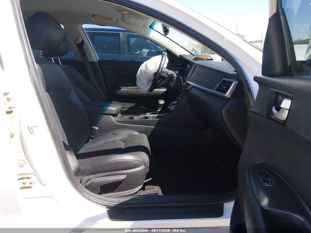2019 KIA OPTIMA S 5