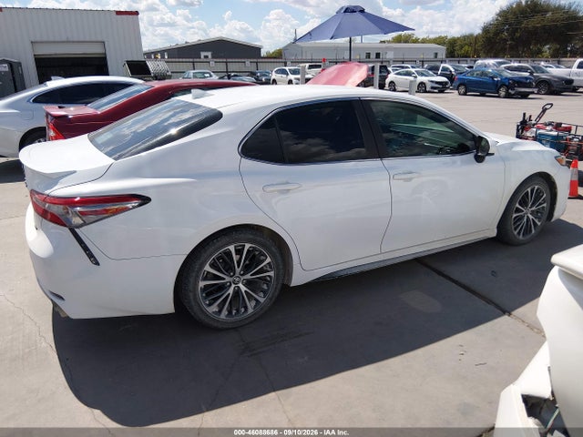 2019 TOYOTA CAMRY SE 13
