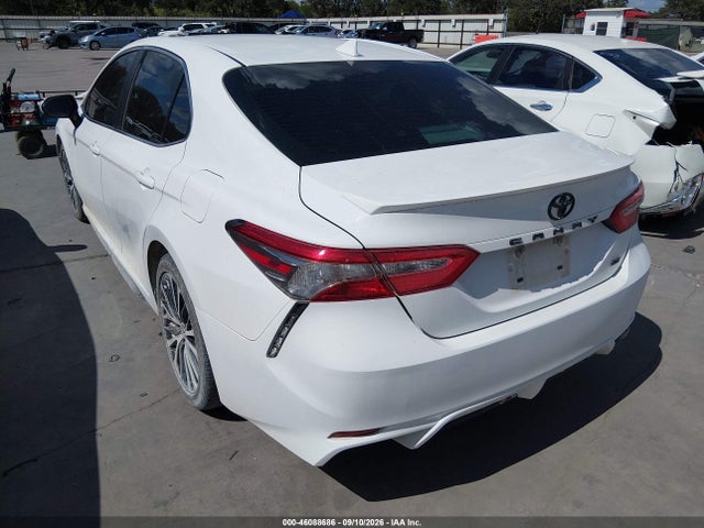 2019 TOYOTA CAMRY SE 3