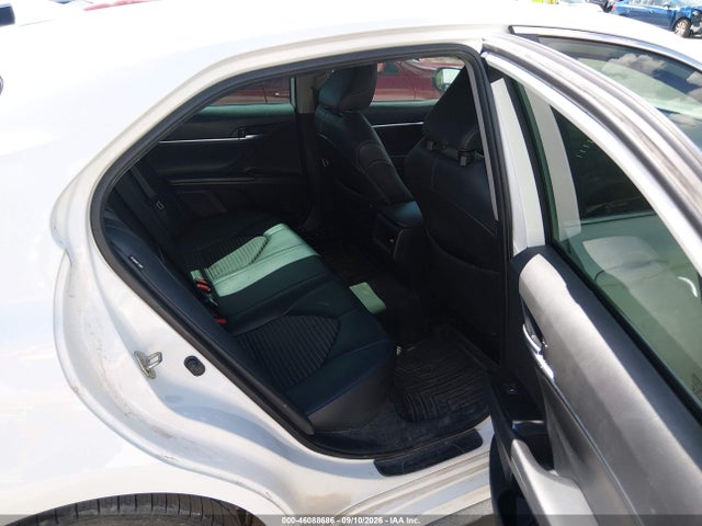 2019 TOYOTA CAMRY SE 8