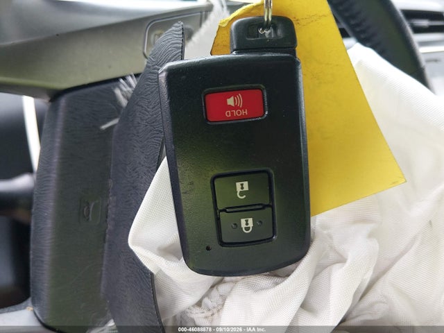 2017 TOYOTA PRIUS V FOUR 11