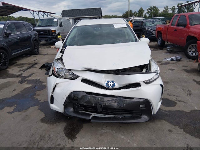 2017 TOYOTA PRIUS V FOUR 12