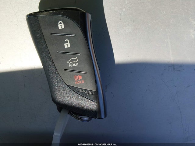 2025 LEXUS ES 300H 11