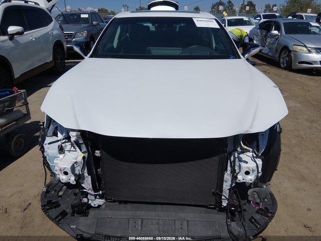 2025 LEXUS ES 300H 13