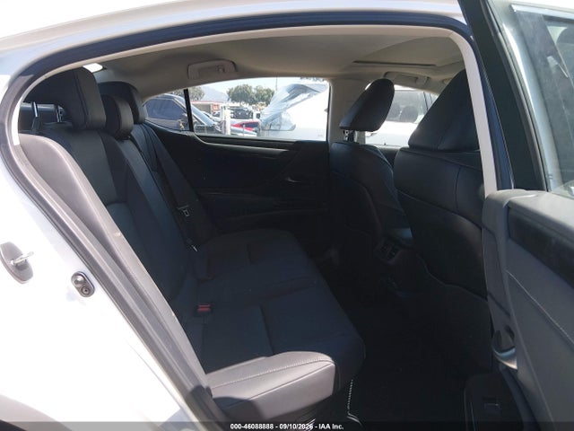 2025 LEXUS ES 300H 8