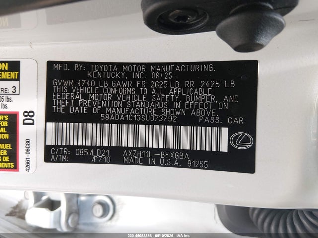 2025 LEXUS ES 300H 9