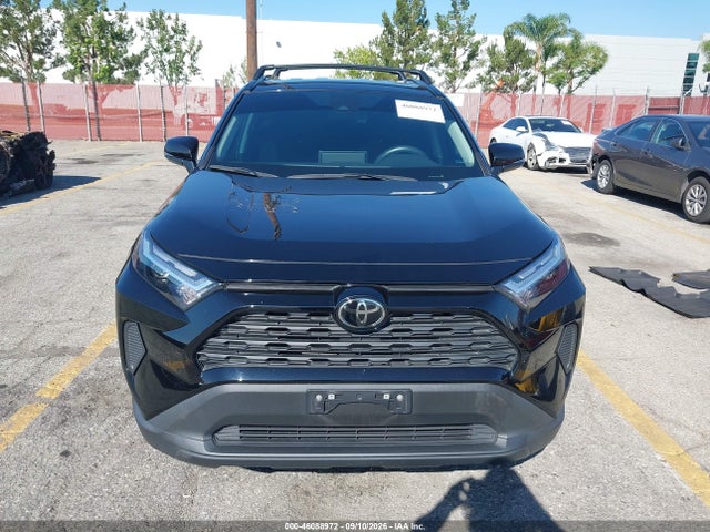 2025 TOYOTA RAV4 XLE 12