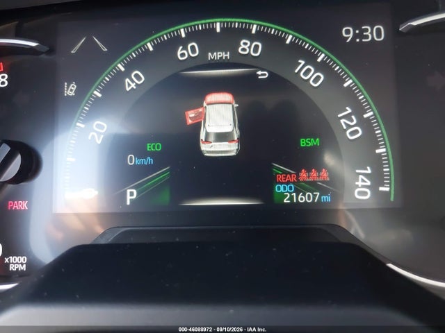 2025 TOYOTA RAV4 XLE 15