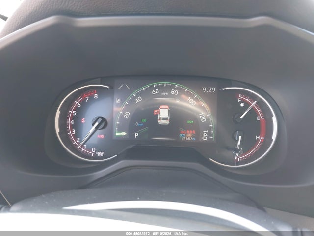 2025 TOYOTA RAV4 XLE 7