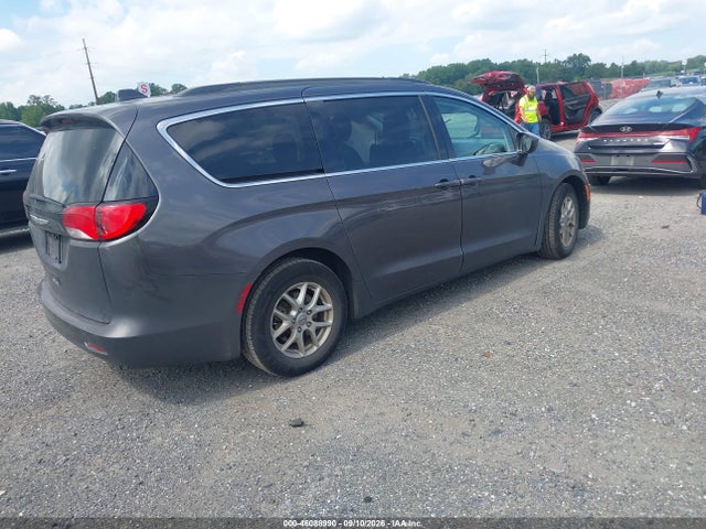 2021 CHRYSLER VOYAGER LXI 4