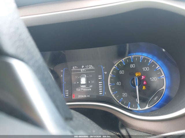 2021 CHRYSLER VOYAGER LXI 7