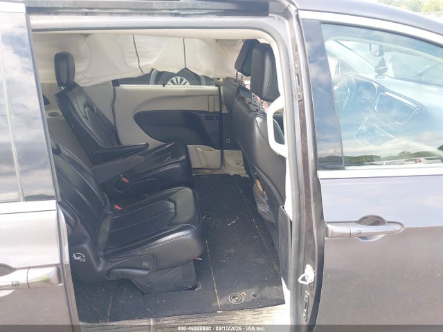 2021 CHRYSLER VOYAGER LXI 8