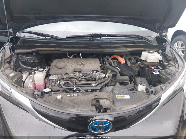 2022 TOYOTA SIENNA XSE 10