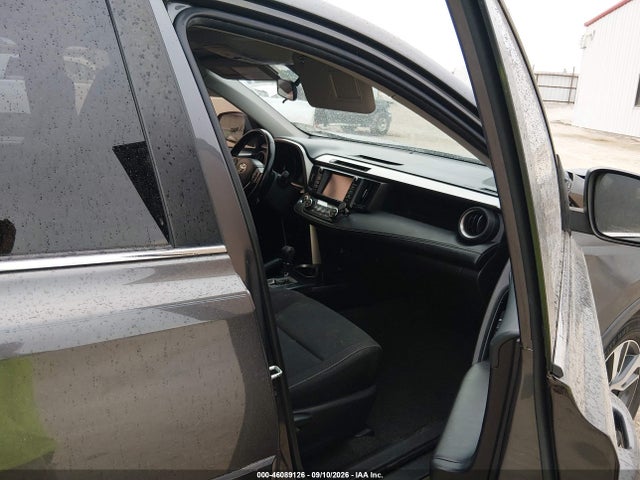 2017 TOYOTA RAV4 XLE 5