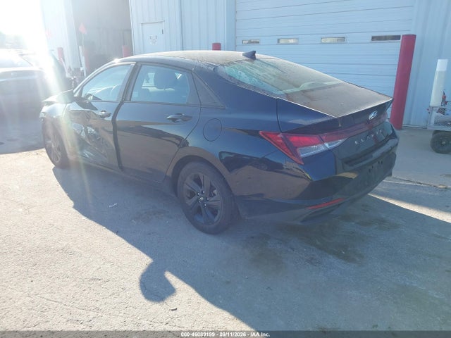 2022 HYUNDAI ELANTRA SEL 3