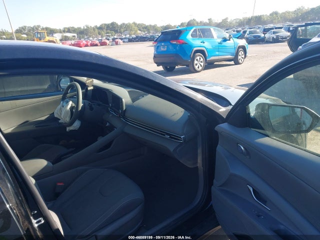 2022 HYUNDAI ELANTRA SEL 5