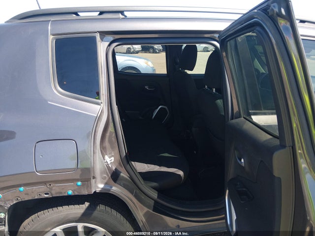 2019 JEEP RENEGADE LATITUDE FWD 8