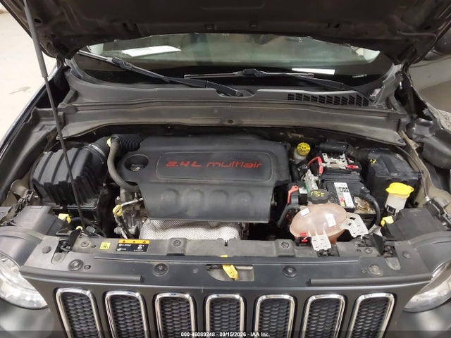 2017 JEEP RENEGADE SPORT 4X4 10