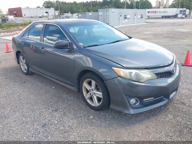 2012 TOYOTA CAMRY SE