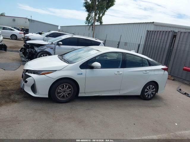 2020 TOYOTA PRIUS PRIME LE 15